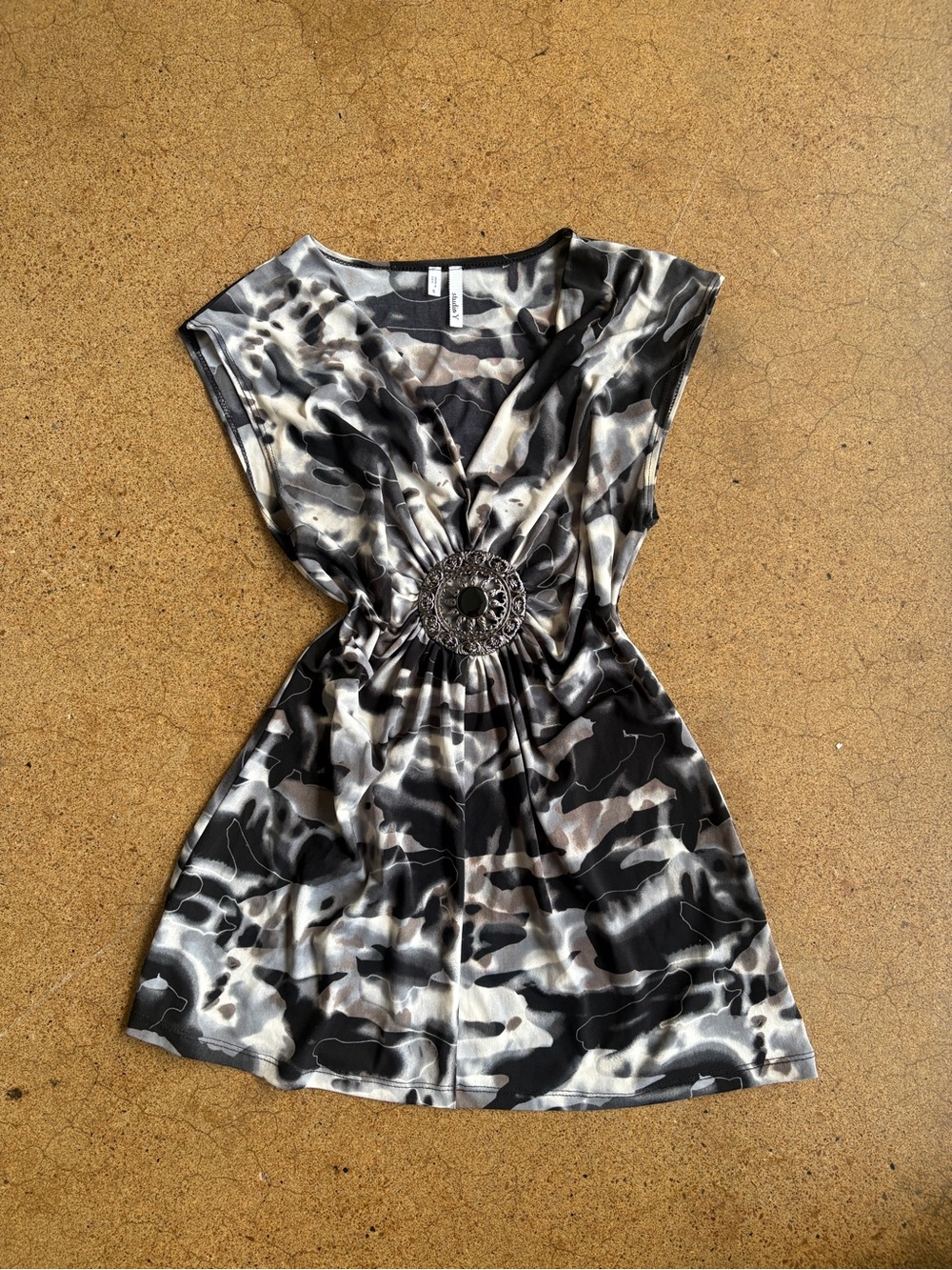 Y2K Black & Gray Watercolor Print T-Shirt | S
